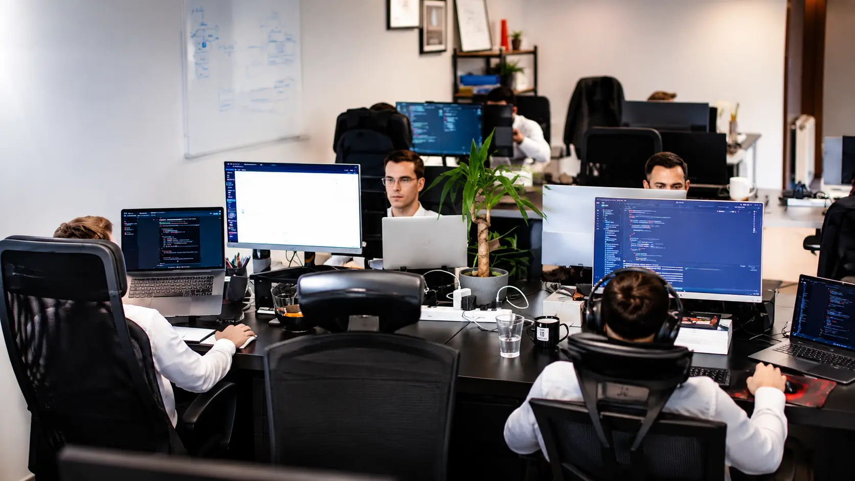 Back Office Outsourcing vs Shared Services